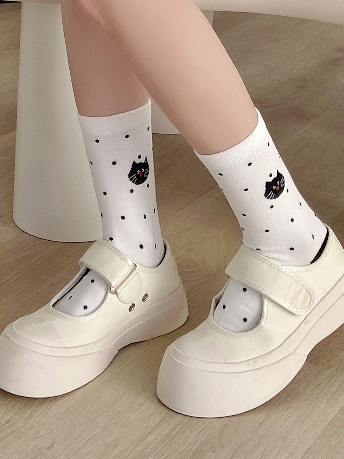 Crew  5 Pairs  Black and White Cat